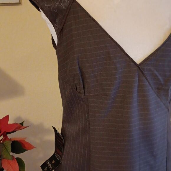 NWT  bebe Lace Dress - Picture 4 of 12